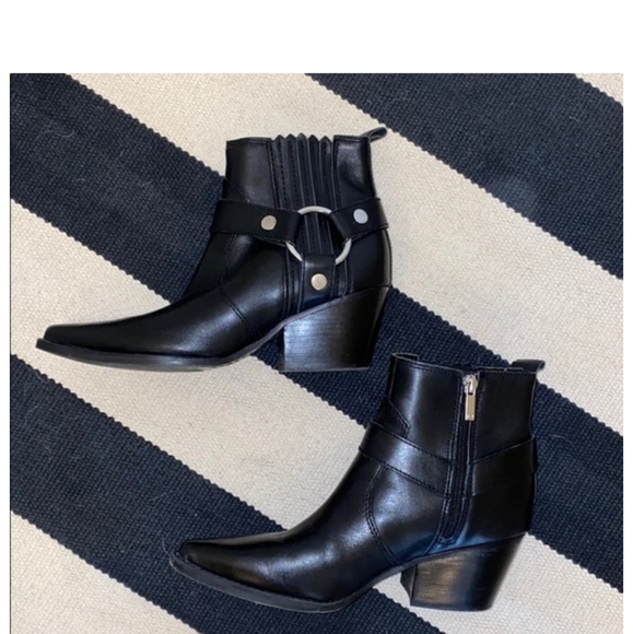 Marc Fisher LTD Halie Leather Ankle Block Heel Boot -8.5 - Picture 2 of 4